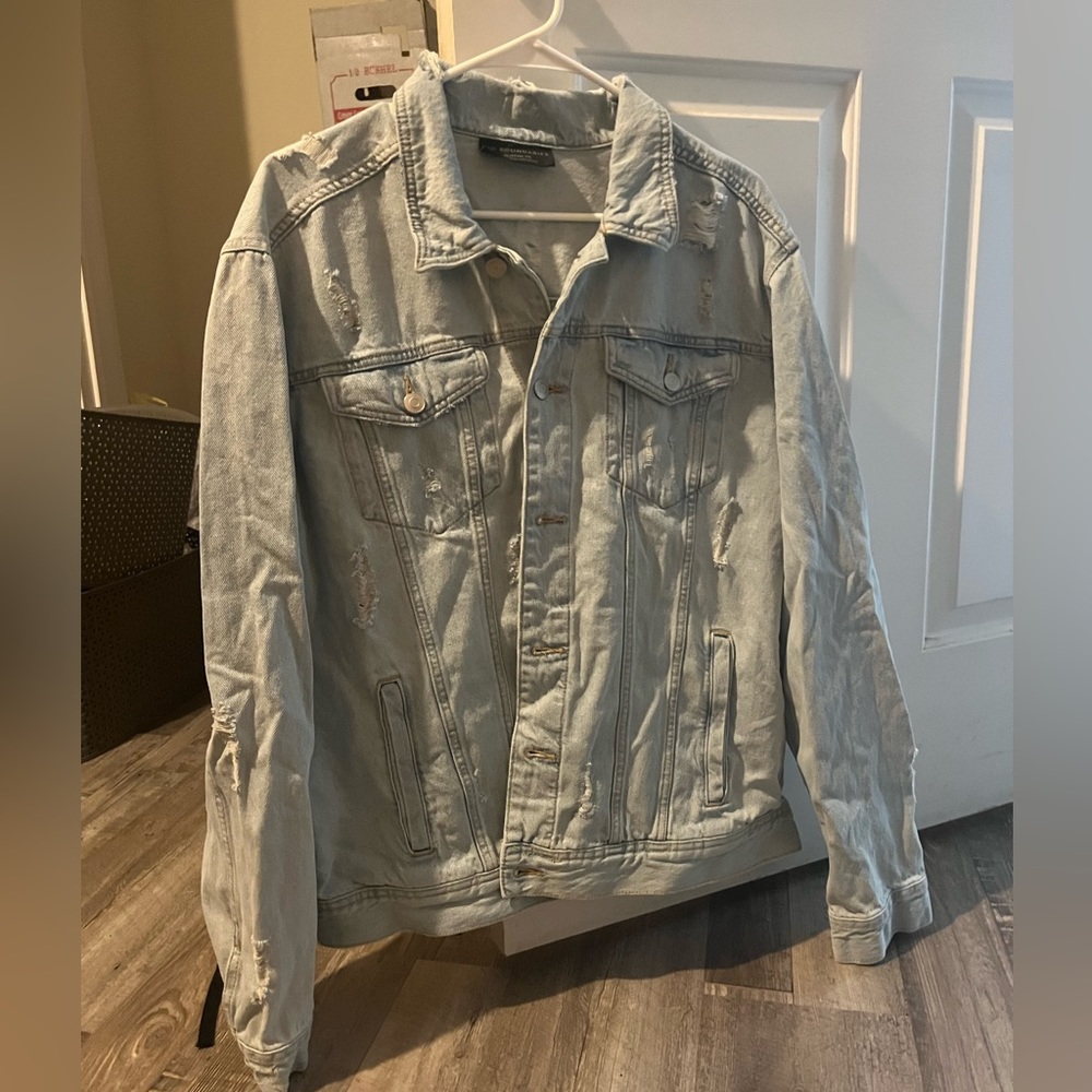 No Boundaries Distressed denim jacket
